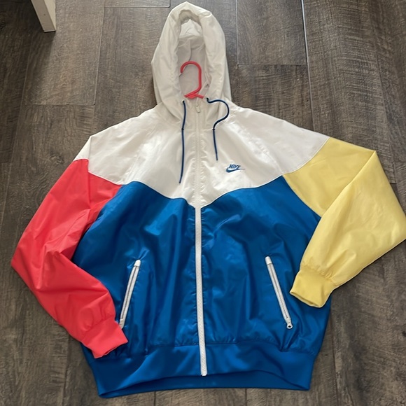 Nike windbreaker - Picture 2 of 3